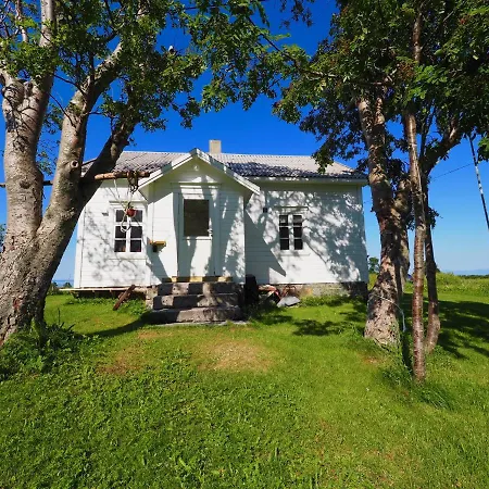 Lighthouse Panorama Lofoten Bostad